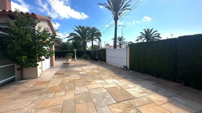 Image No.20-3 Bed Villa for sale