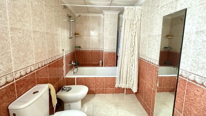 Image No.20-1 Bed Penthouse for sale
