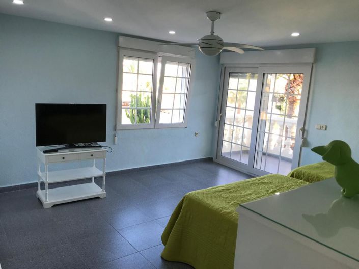 Image No.19-6 Bed Villa for sale