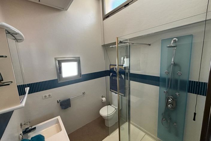 Image No.22-3 Bed Villa for sale