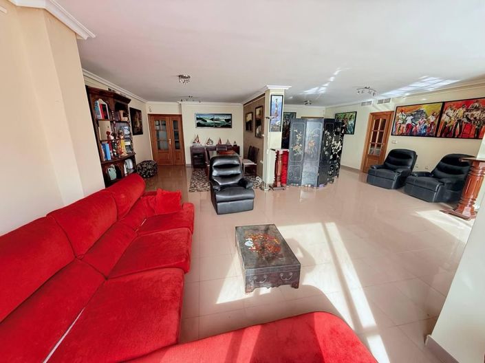 Image No.2-4 Bed Apartment for sale