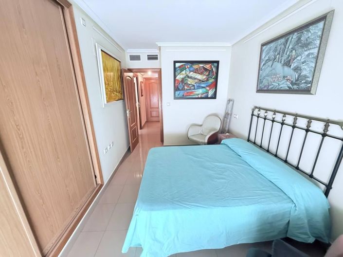 Image No.20-4 Bed Apartment for sale