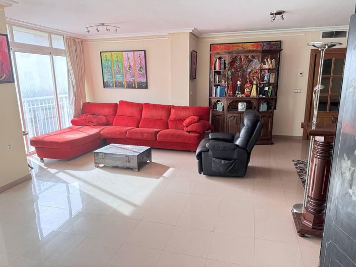 Image No.4-4 Bed Apartment for sale