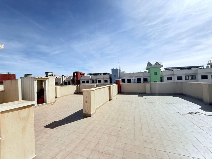 Image No.40-4 Bed Apartment for sale