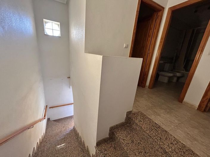 Image No.16-4 Bed House for sale