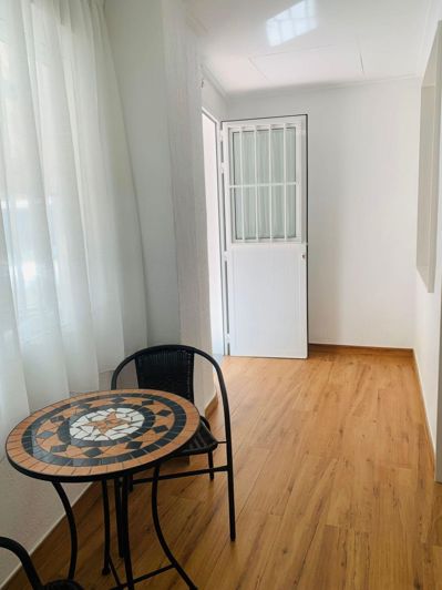 Image No.20-2 Bed Apartment for sale