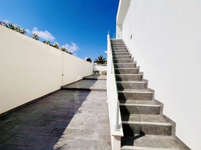 Image No.17-6 Bed Villa for sale