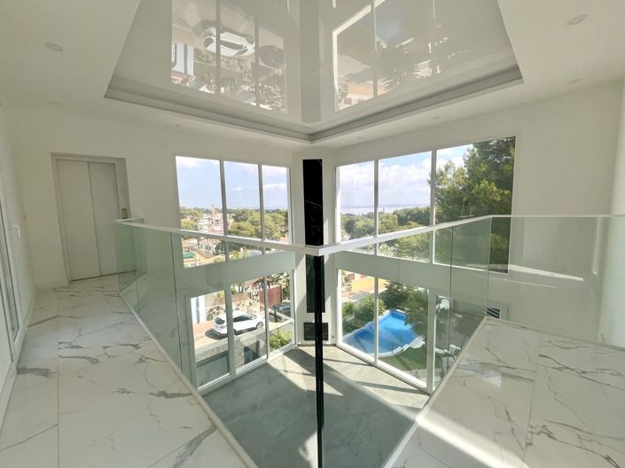 Image No.21-6 Bed Villa for sale