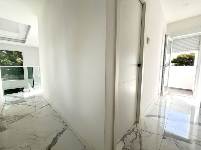 Image No.23-6 Bed Villa for sale