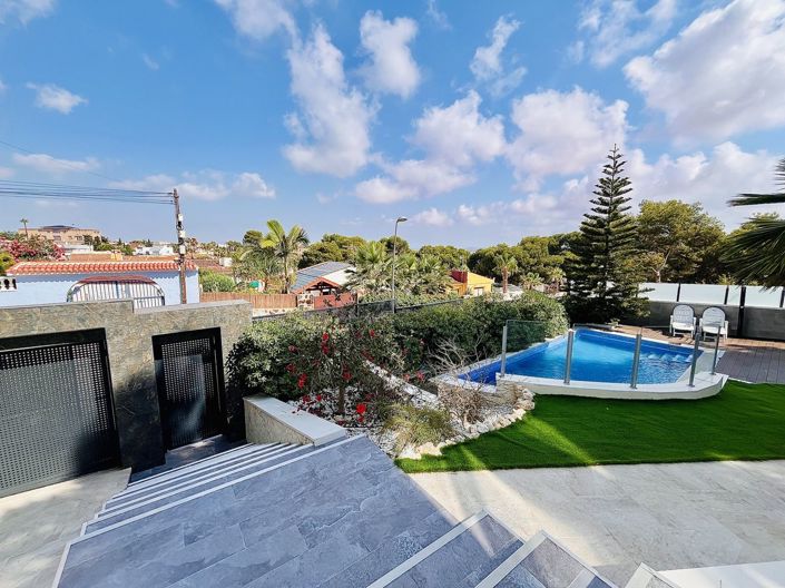 Image No.27-6 Bed Villa for sale