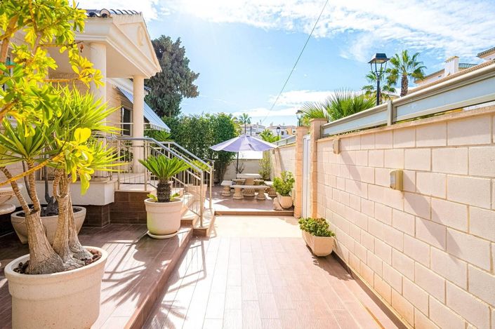 Image No.42-Villa de 5 chambres à vendre à Torrevieja