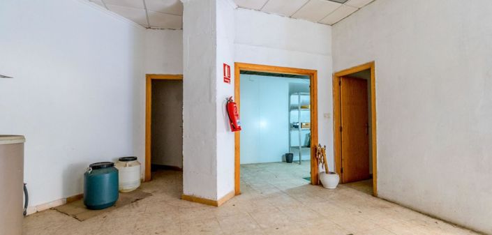 Image No.24-1 Bed Property for sale