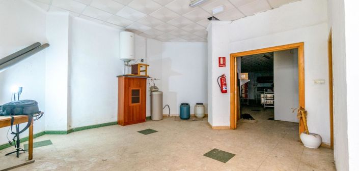 Image No.6-1 Bed Property for sale
