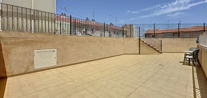 Image No.16-2 Bed Apartment for sale
