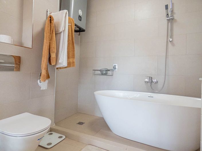 Image No.40-7 Bed Villa for sale