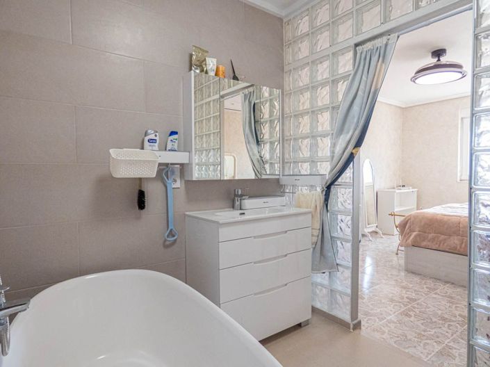 Image No.42-7 Bed Villa for sale