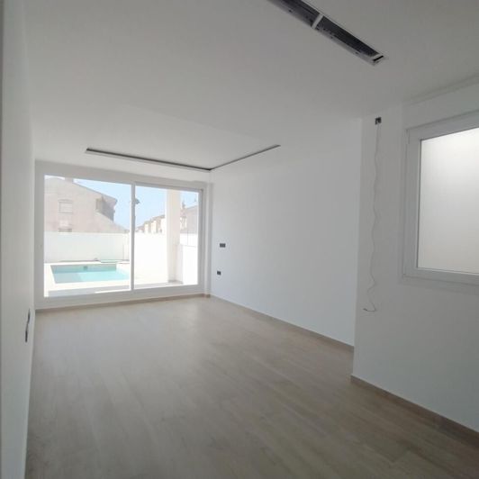 Image No.24-3 Bed Villa for sale