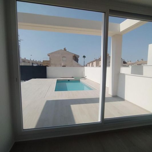 Image No.25-3 Bed Villa for sale
