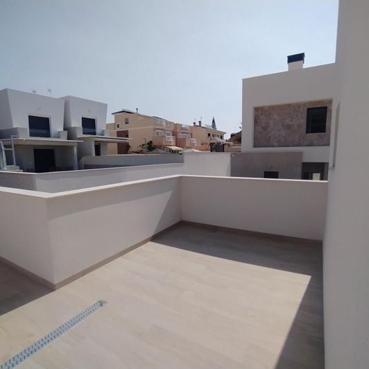 Image No.45-3 Bed Villa for sale