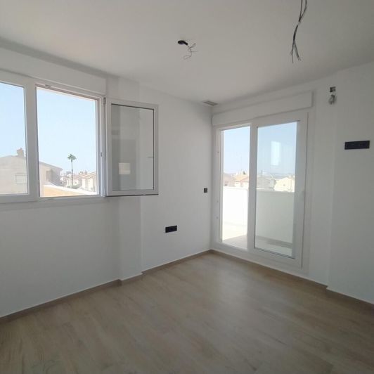 Image No.50-3 Bed Villa for sale