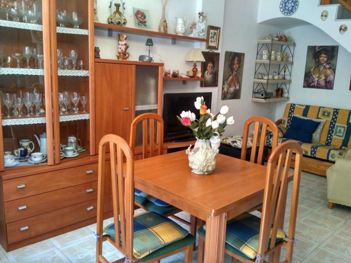 Image No.4-2 Bed House for sale