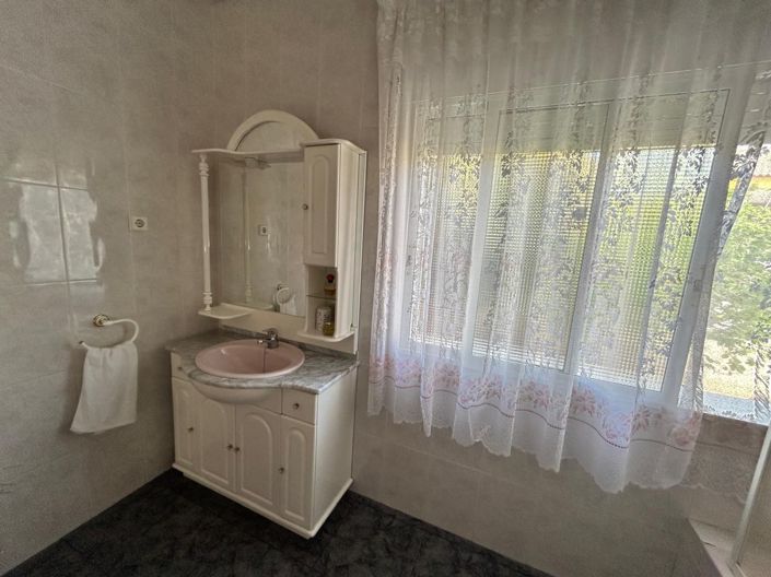 Image No.19-3 Bed Villa for sale