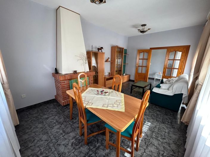 Image No.5-3 Bed Villa for sale
