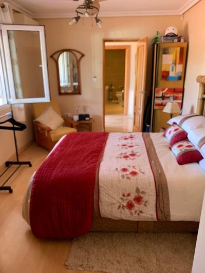 Image No.18-6 Bed Villa for sale