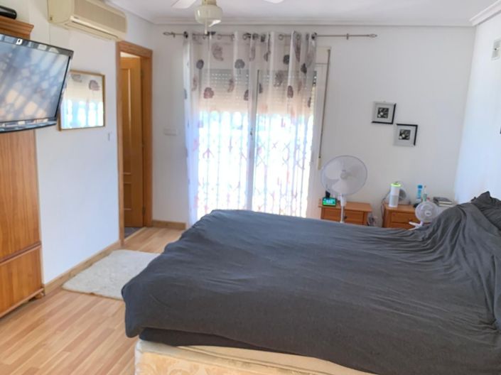 Image No.19-6 Bed Villa for sale