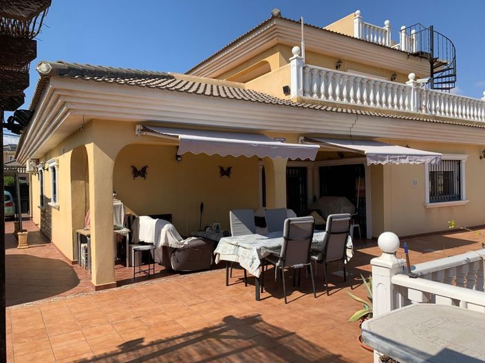 Image No.7-6 Bed Villa for sale