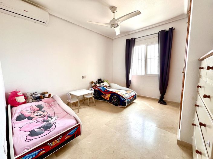 Image No.21-5 Bed Villa for sale