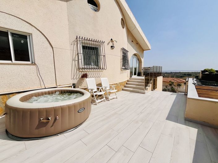 Image No.5-5 Bed Villa for sale