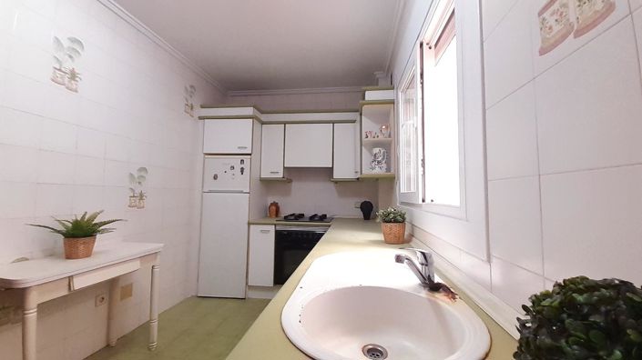 Image No.19-4 Bed Apartment for sale
