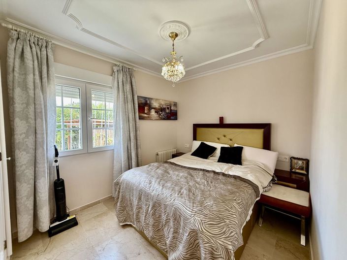 Image No.17-4 Bed Villa for sale