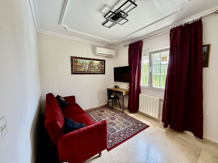Image No.18-4 Bed Villa for sale