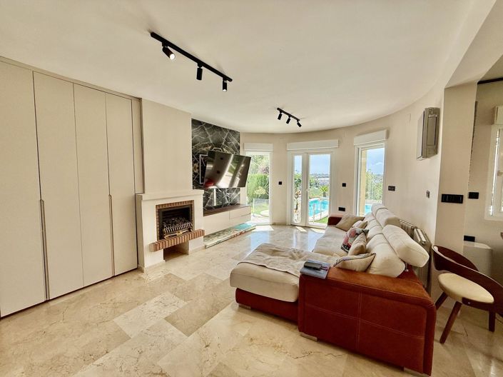 Image No.23-4 Bed Villa for sale