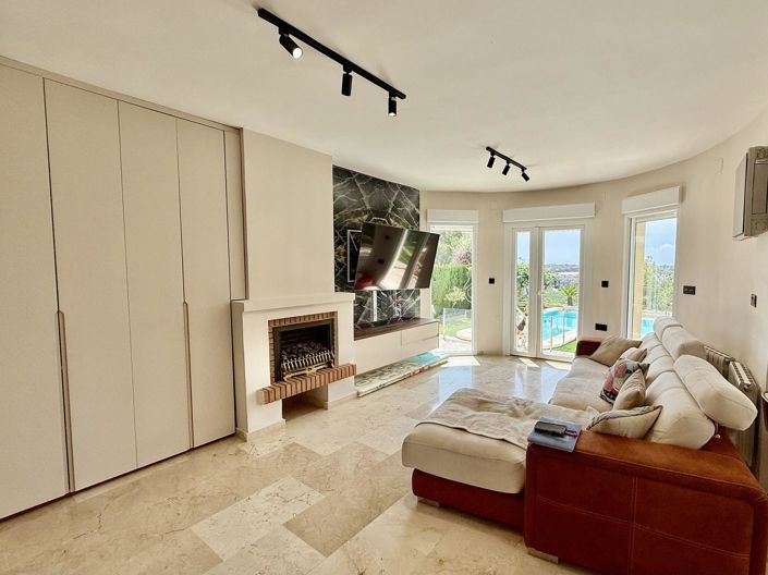 Image No.25-4 Bed Villa for sale