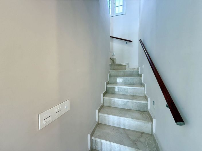 Image No.26-4 Bed Villa for sale