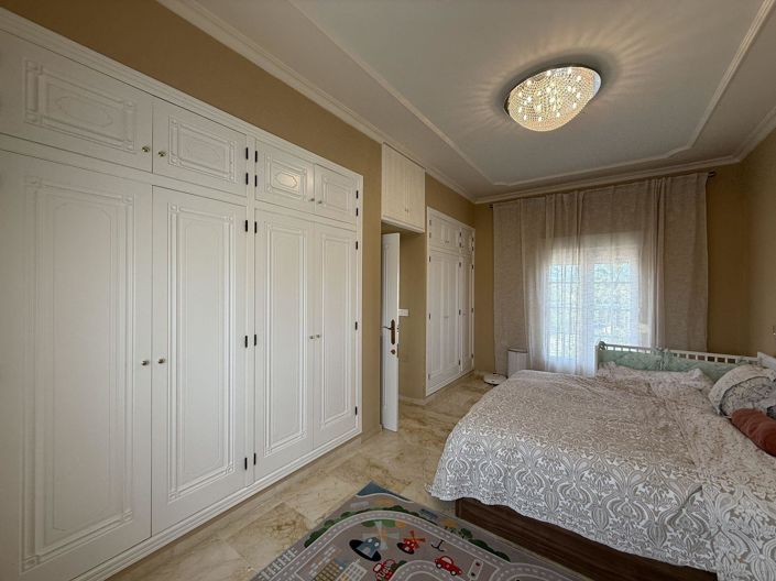 Image No.35-4 Bed Villa for sale