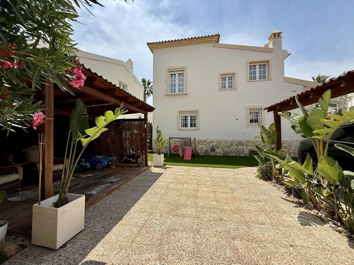 Image No.36-4 Bed Villa for sale