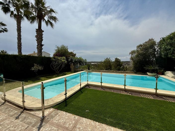 Image No.37-4 Bed Villa for sale