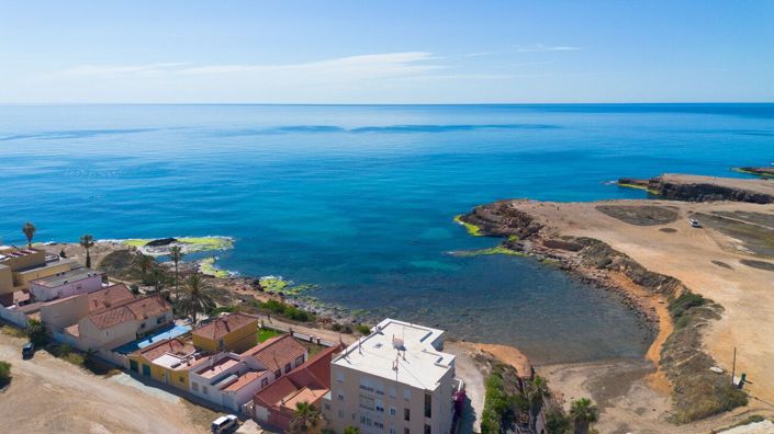Image No.3-4 Bed Villa for sale