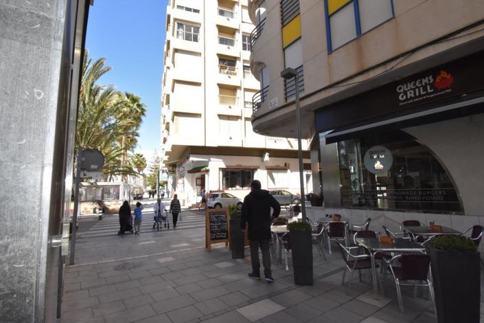 Image No.32-3 Bed Apartment for sale