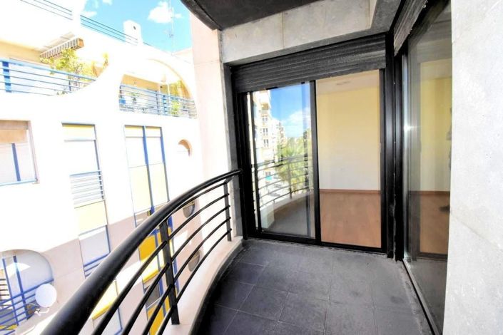Image No.8-3 Bed Apartment for sale