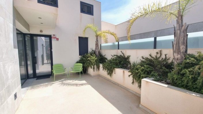 Image No.4-4 Bed Villa for sale