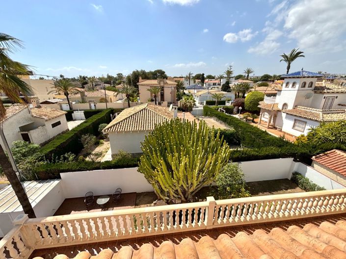 Image No.25-4 Bed Villa for sale