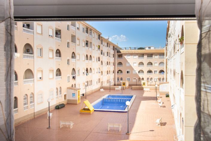 Image No.12-2 Bed Apartment for sale