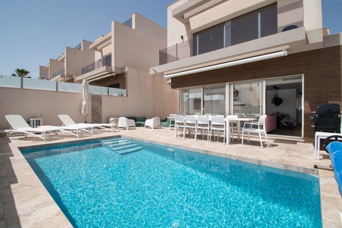 Image No.2-Villa de 5 chambres à vendre à Orihuela Costa