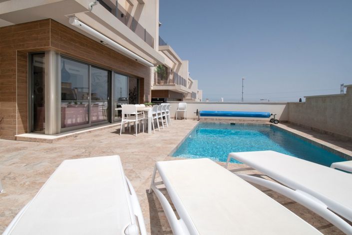 Image No.3-Villa de 5 chambres à vendre à Orihuela Costa