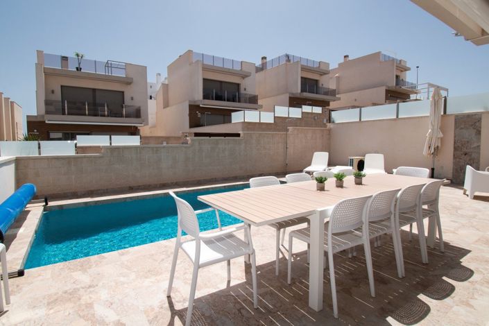 Image No.5-Villa de 5 chambres à vendre à Orihuela Costa